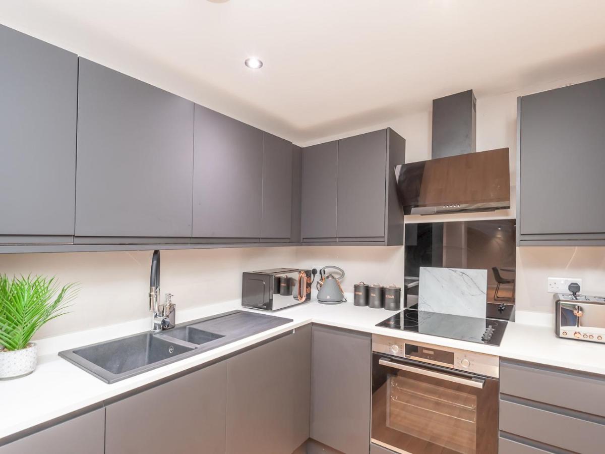 Pass The Keys Luxurious Retreat With Workspace Leeds (West Yorkshire)