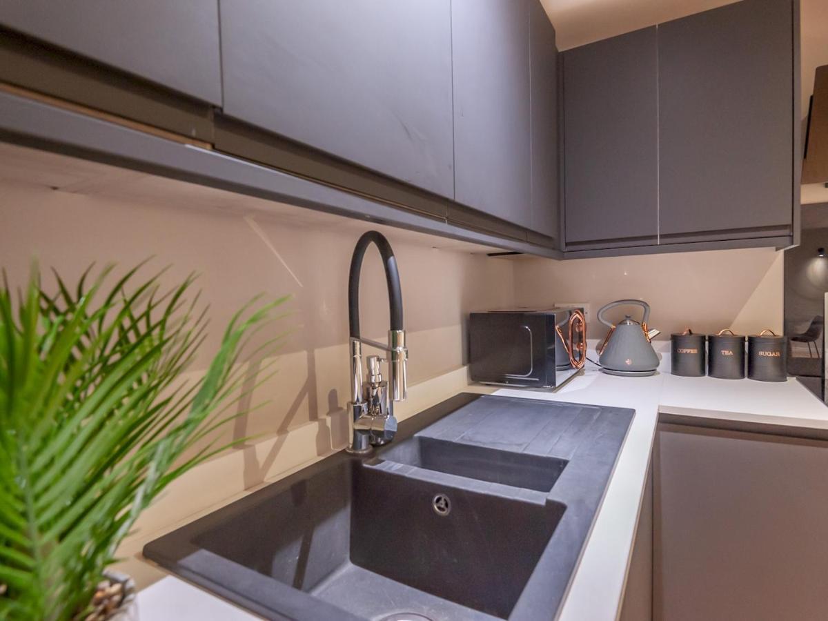 Pass The Keys Luxurious Retreat With Workspace Apartment *