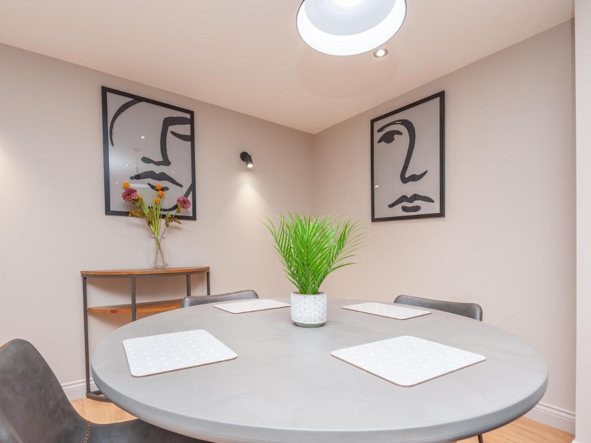 Pass The Keys Luxurious Retreat With Workspace * Leeds (West Yorkshire)