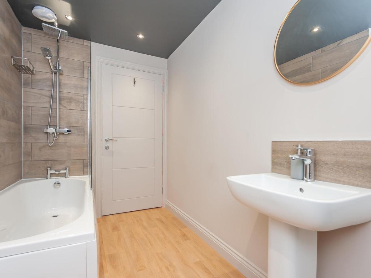 Pass The Keys Luxurious Retreat With Workspace * Leeds (West Yorkshire)