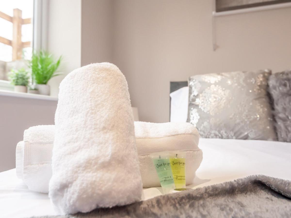 Pass The Keys Luxurious Retreat With Workspace * Leeds (West Yorkshire)