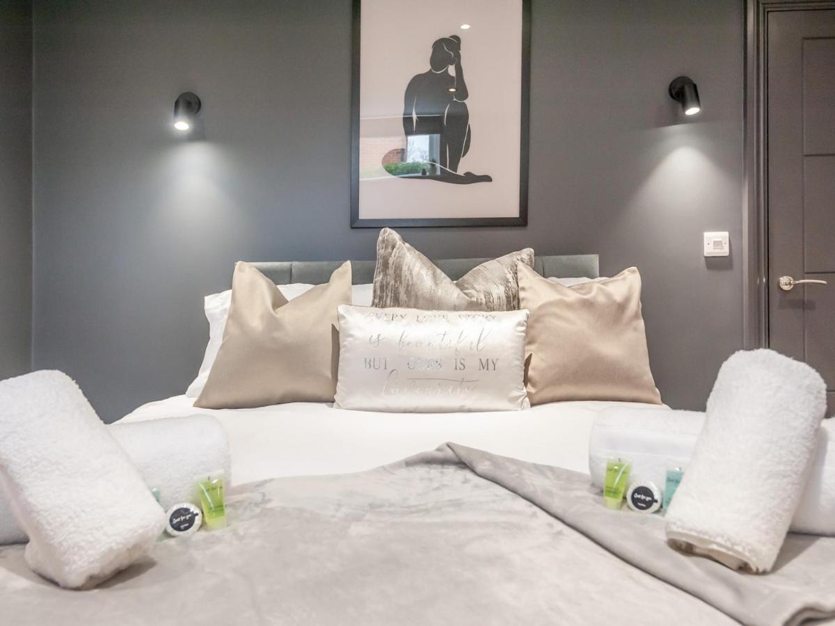 Apartment Pass The Keys Luxurious Retreat With Workspace