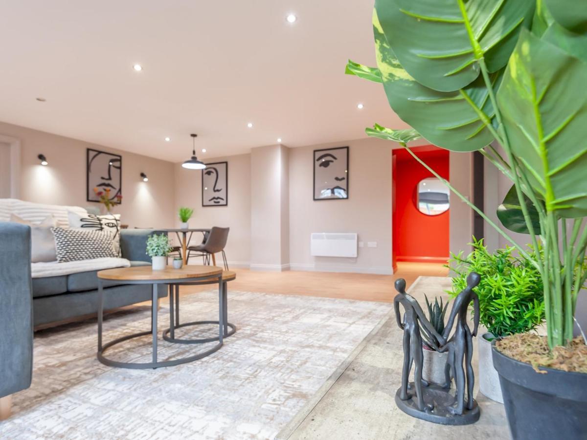 Apartment Pass The Keys Luxurious Retreat With Workspace