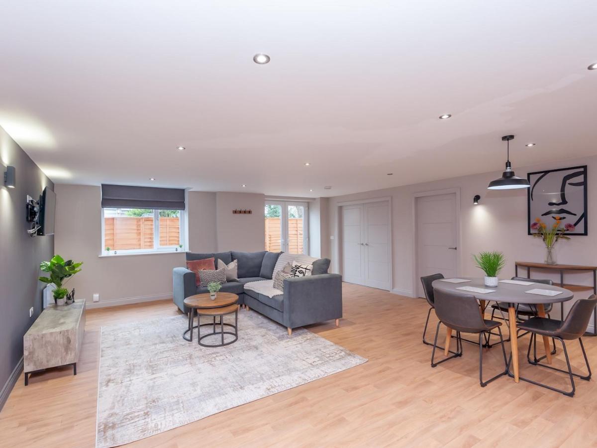 Apartment Pass The Keys Luxurious Retreat With Workspace Leeds (West Yorkshire)
